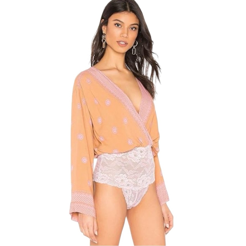 Free People On Board Bodysuit Lace Boho Fairy Open Back Deep V Neck Pink Combo M - Picture 8 of 12